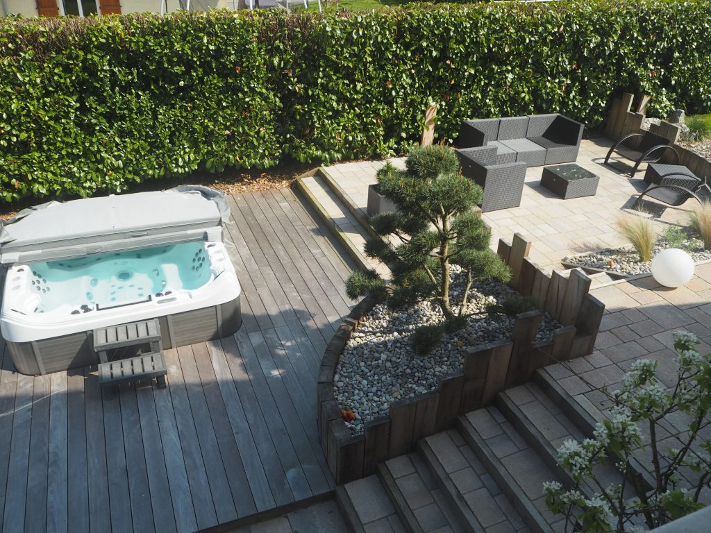 5 idées originales pour aménager un coin spa dans son jardin, Ligne-Spa