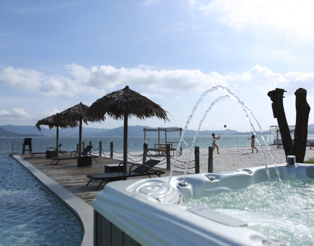 Spa et jacuzzi : quelle est la différence ?, Ligne-Spa