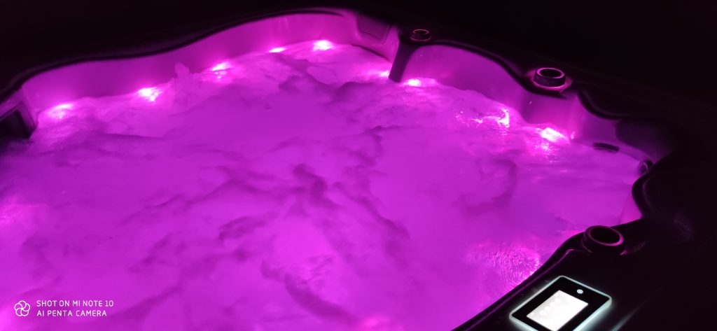 Chromothérapie : bienfaits, couleurs et utilisation dans un spa, Ligne-Spa