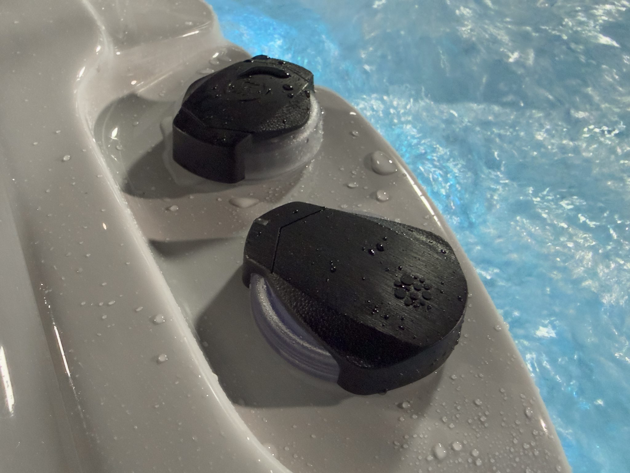 Ligne Spa LS ANTIBES Eco Energie – NOUVEAUTE 2026 – 5 Places dont 2 allongées Eco Energie Ligne-Spa Ligne Spa LS ANTIBES Eco Energie – NOUVEAUTE 2026 – 5 Places dont 2 allongées Eco Energie Ligne-Spa